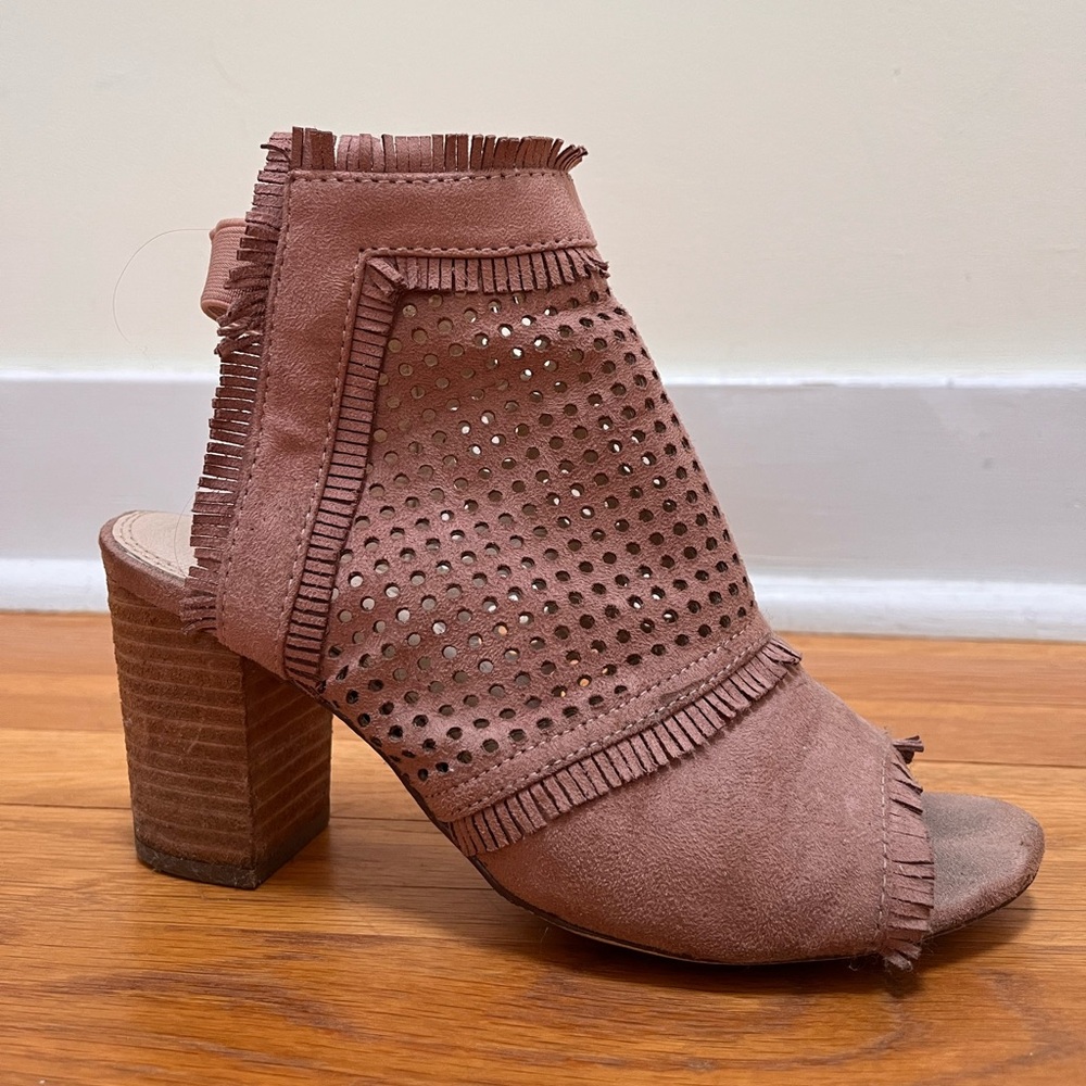 Blush suede open toed heel sandal